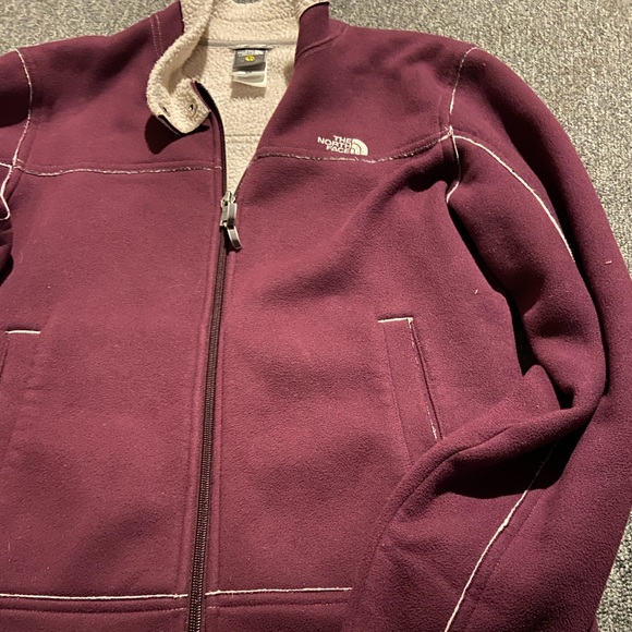 The North Face Wine and Sherpa Jacket - Picture 4 of 5